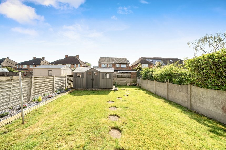 under offer cedar avenue london 65866 - Gibbs Gillespie