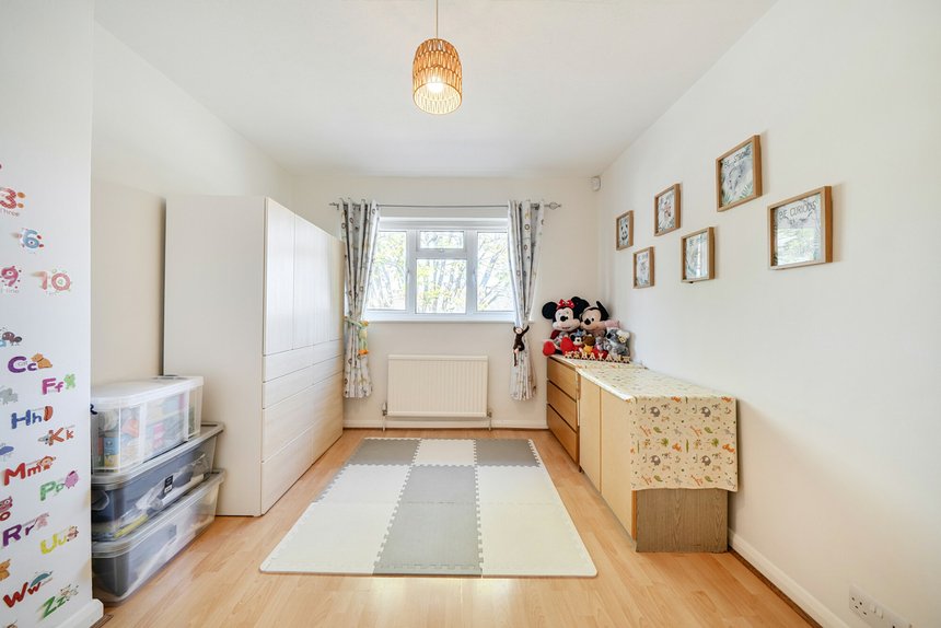 under offer cedar avenue london 65866 - Gibbs Gillespie
