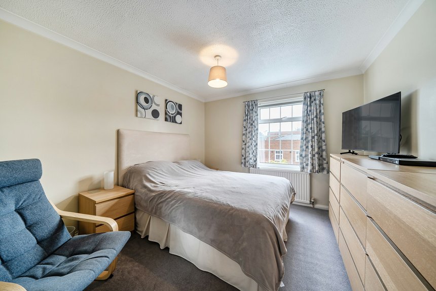 for sale uxbridge road london 66002 - Gibbs Gillespie
