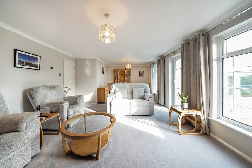 for sale uxbridge road london 66002 - Gibbs Gillespie