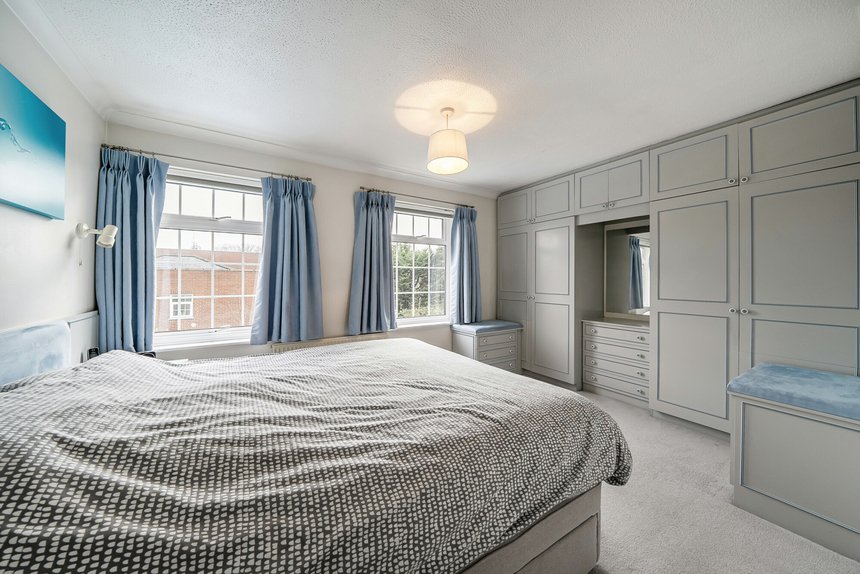 for sale uxbridge road london 66002 - Gibbs Gillespie