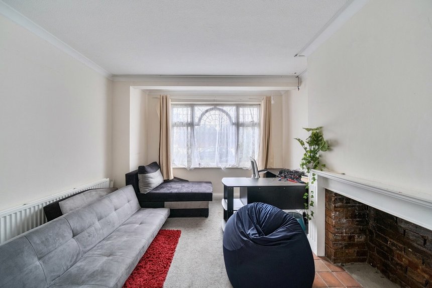 let danemead grove london 66048 - Gibbs Gillespie