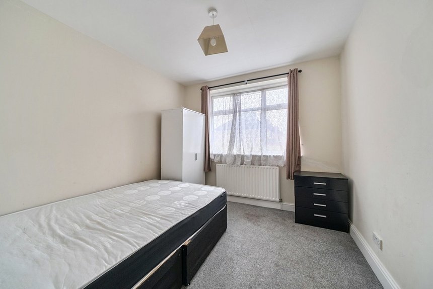 let danemead grove london 66048 - Gibbs Gillespie