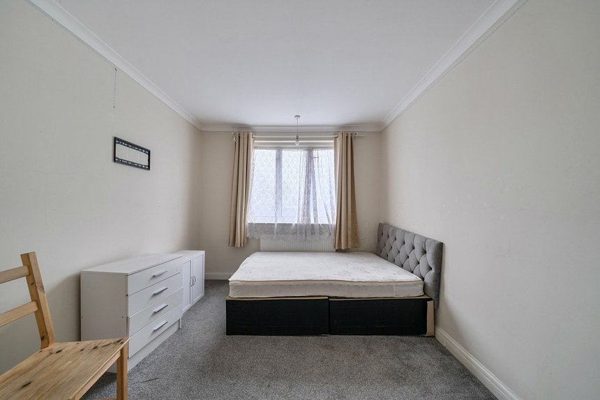 let danemead grove london 66048 - Gibbs Gillespie