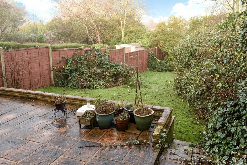 let danemead grove london 66048 - Gibbs Gillespie