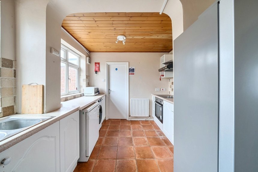 let danemead grove london 66048 - Gibbs Gillespie