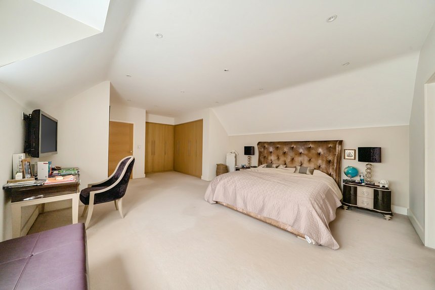 for sale high street london 66136 - Gibbs Gillespie