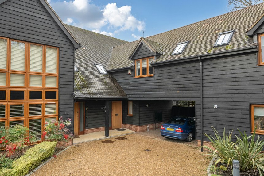 for sale high street london 66136 - Gibbs Gillespie