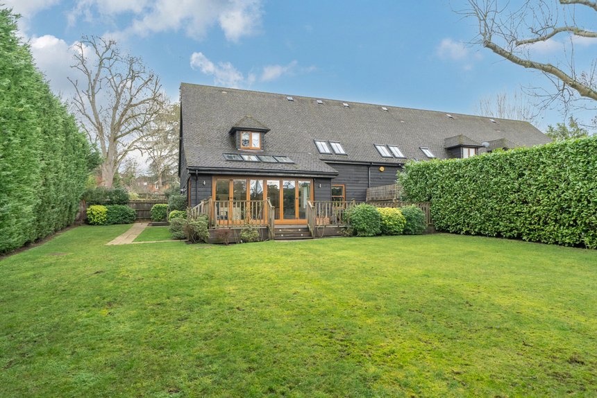 for sale high street london 66136 - Gibbs Gillespie