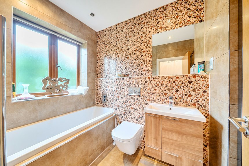 for sale high street london 66136 - Gibbs Gillespie