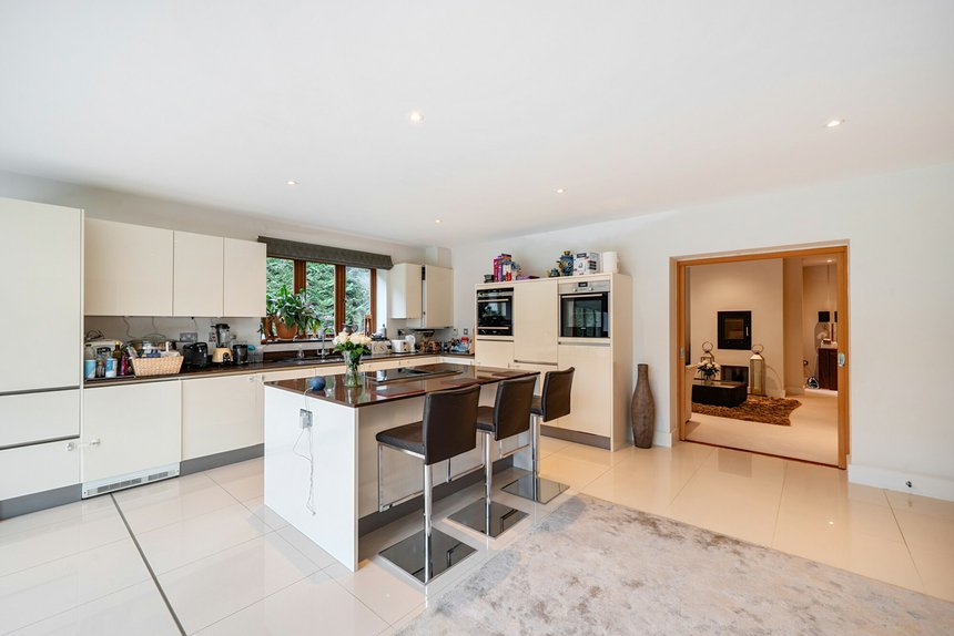 for sale high street london 66136 - Gibbs Gillespie