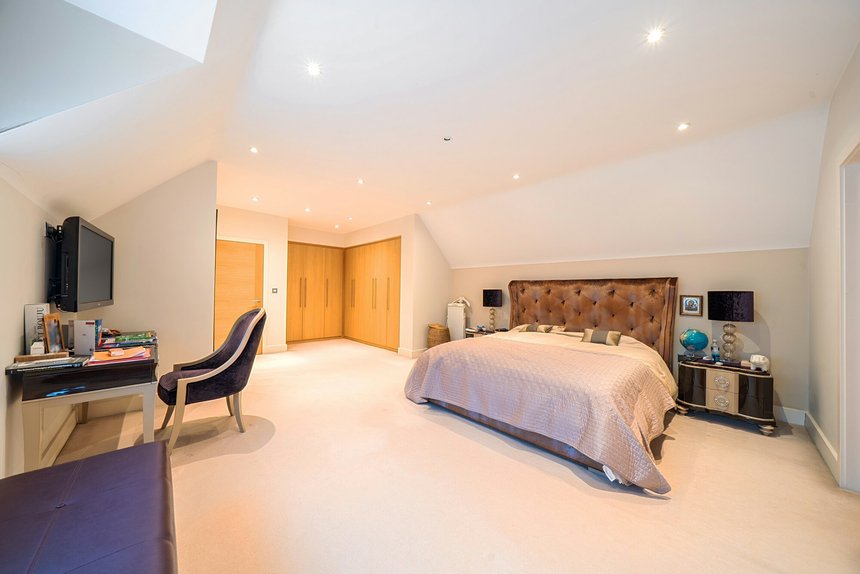 for sale high street london 66136 - Gibbs Gillespie