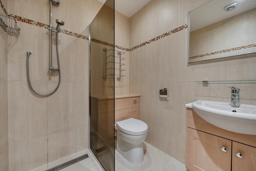 for sale green lane london 66236 - Gibbs Gillespie