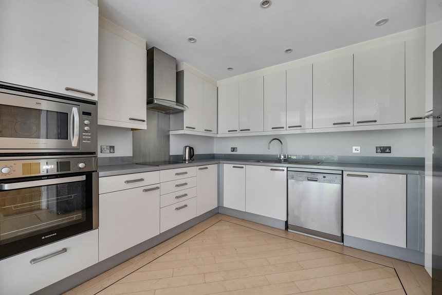 for sale green lane london 66236 - Gibbs Gillespie