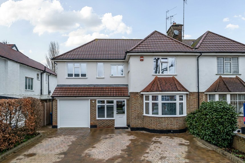 under offer elm grove london 66271 - Gibbs Gillespie