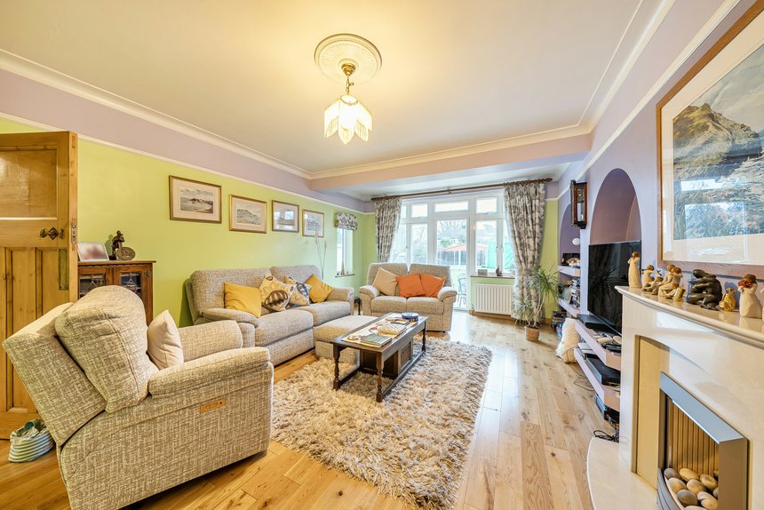 under offer elm grove london 66271 - Gibbs Gillespie