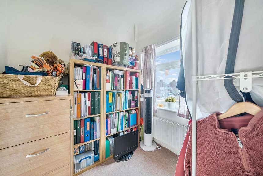 under offer laughton road london 67003 - Gibbs Gillespie
