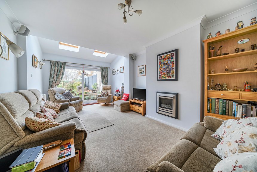 under offer laughton road london 67003 - Gibbs Gillespie
