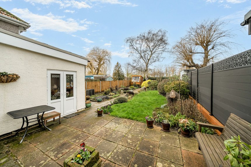 under offer laughton road london 67003 - Gibbs Gillespie