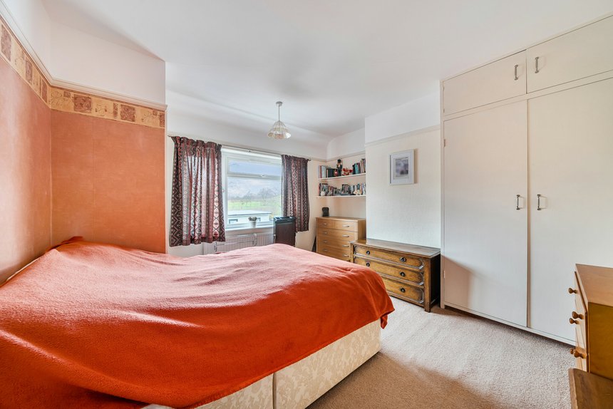 under offer laughton road london 67003 - Gibbs Gillespie