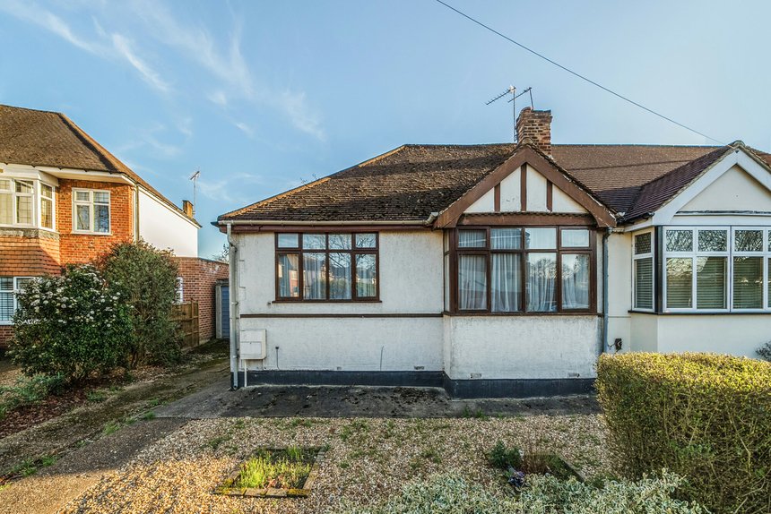 under offer herlwyn avenue london 67118 - Gibbs Gillespie