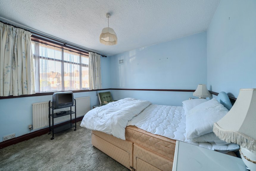 under offer herlwyn avenue london 67118 - Gibbs Gillespie