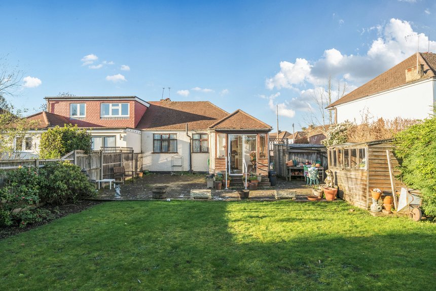 under offer herlwyn avenue london 67118 - Gibbs Gillespie