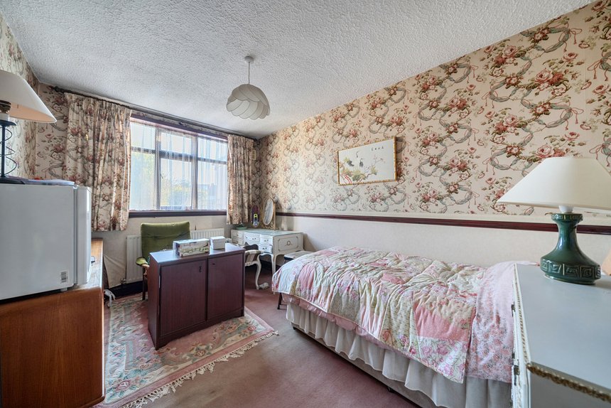 under offer herlwyn avenue london 67118 - Gibbs Gillespie
