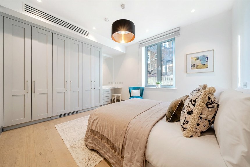 sold carlton road london 67132 - Gibbs Gillespie