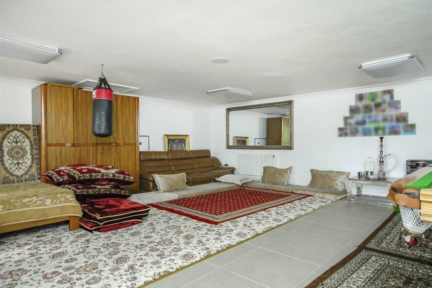 for sale frays avenue london 67200 - Gibbs Gillespie