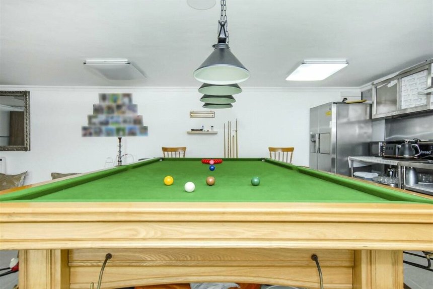for sale frays avenue london 67200 - Gibbs Gillespie