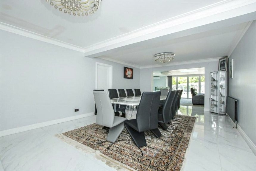 for sale frays avenue london 67200 - Gibbs Gillespie
