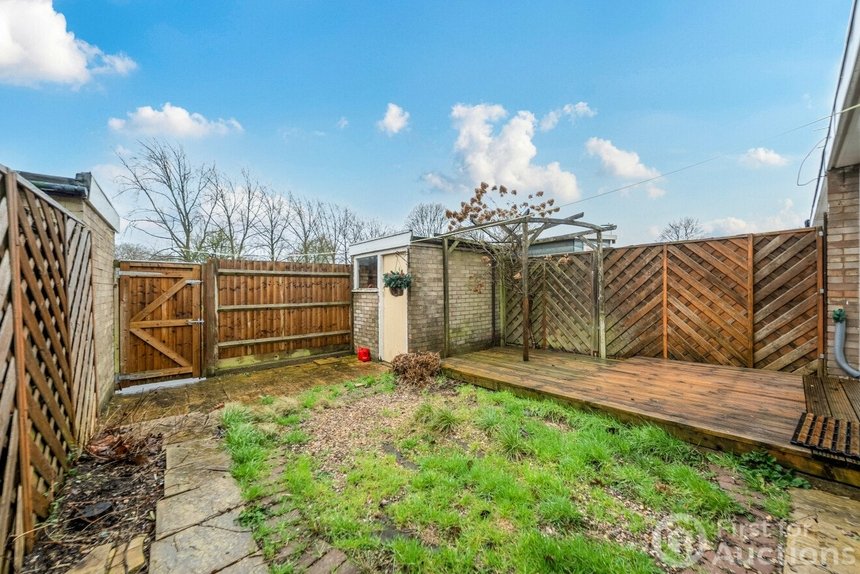 sold crawley drive london 67345 - Gibbs Gillespie