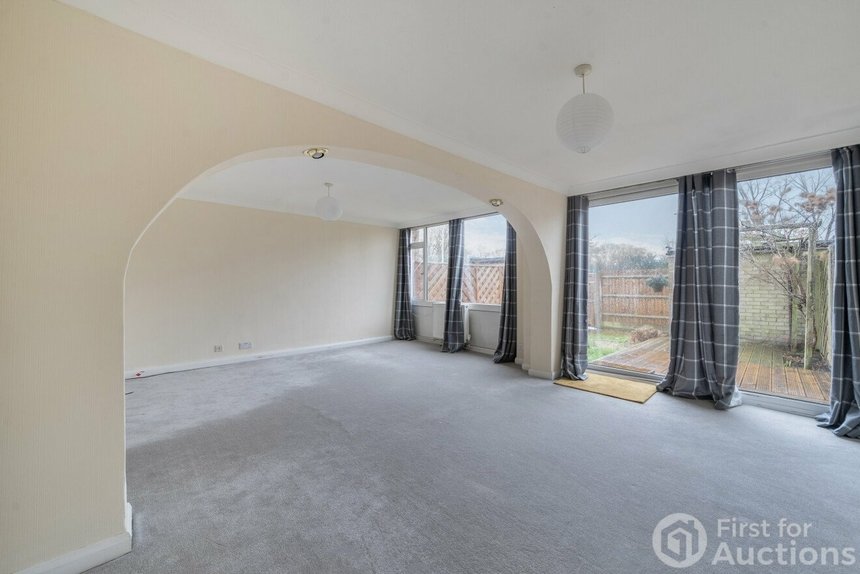 sold crawley drive london 67345 - Gibbs Gillespie