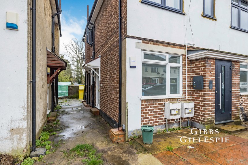 let windsor close london 67360 - Gibbs Gillespie
