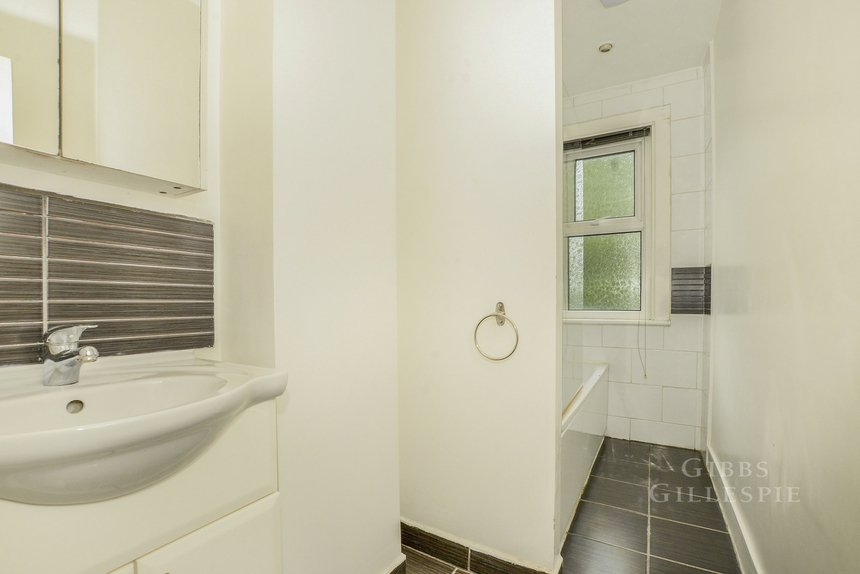 to let longley road london 67600 - Gibbs Gillespie