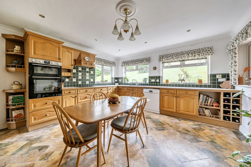 for sale camp road london 67706 - Gibbs Gillespie