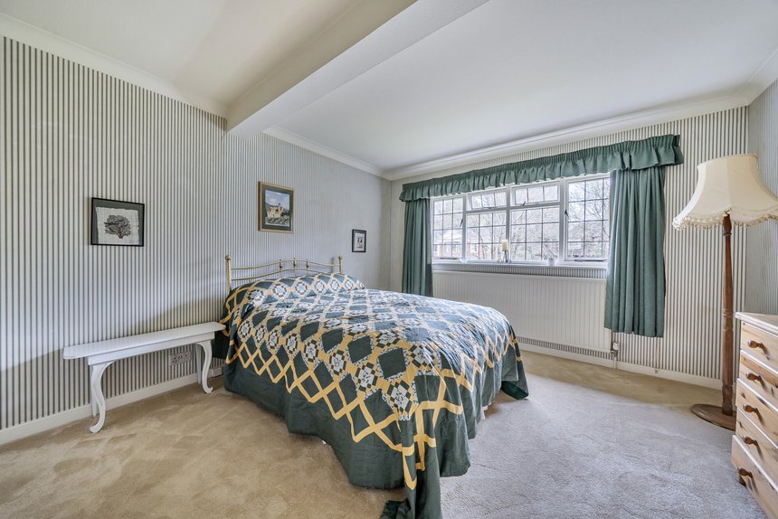 for sale camp road london 67706 - Gibbs Gillespie