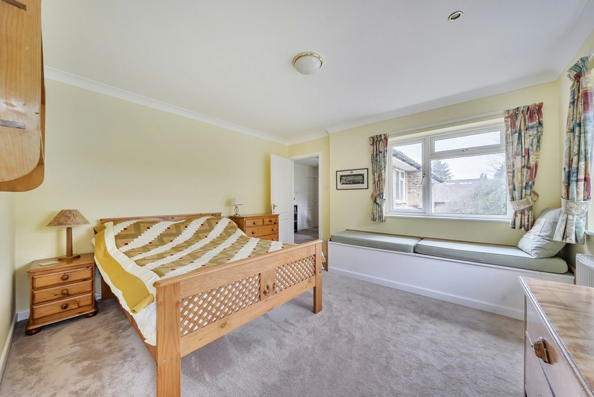 for sale camp road london 67706 - Gibbs Gillespie