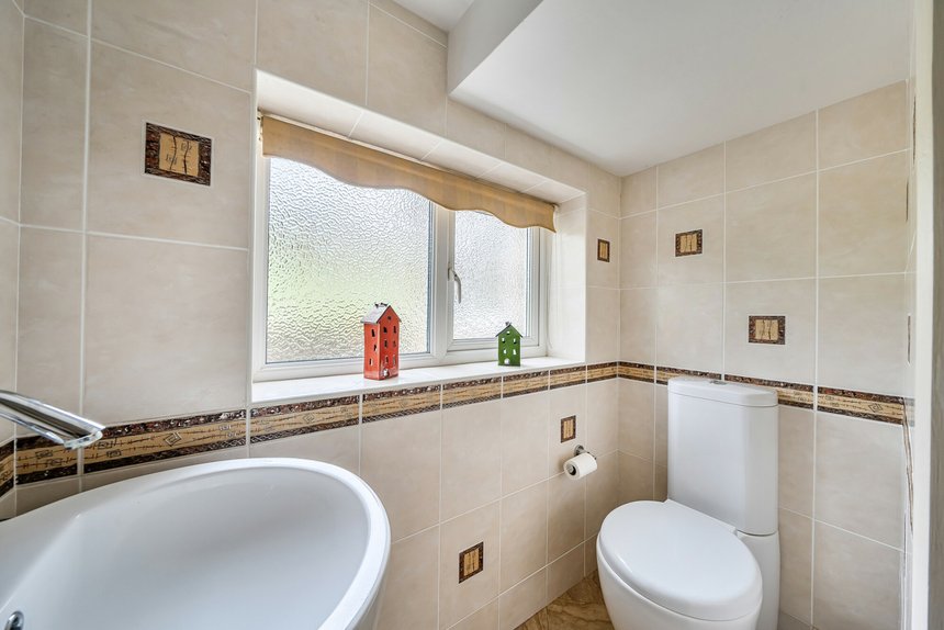 for sale camp road london 67706 - Gibbs Gillespie
