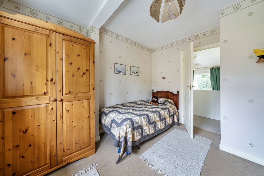 for sale camp road london 67706 - Gibbs Gillespie