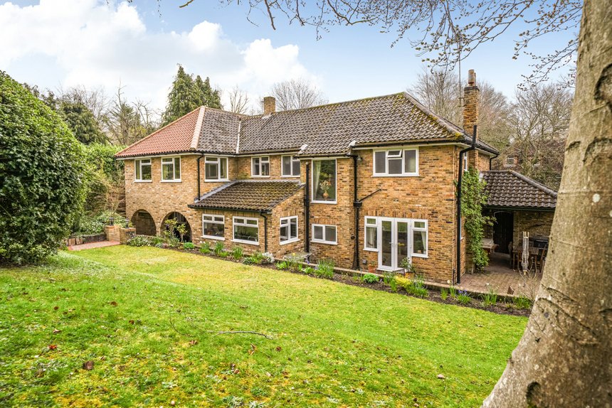 for sale camp road london 67706 - Gibbs Gillespie