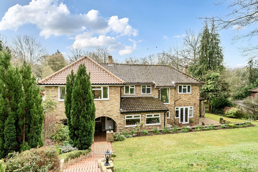 for sale camp road london 67706 - Gibbs Gillespie