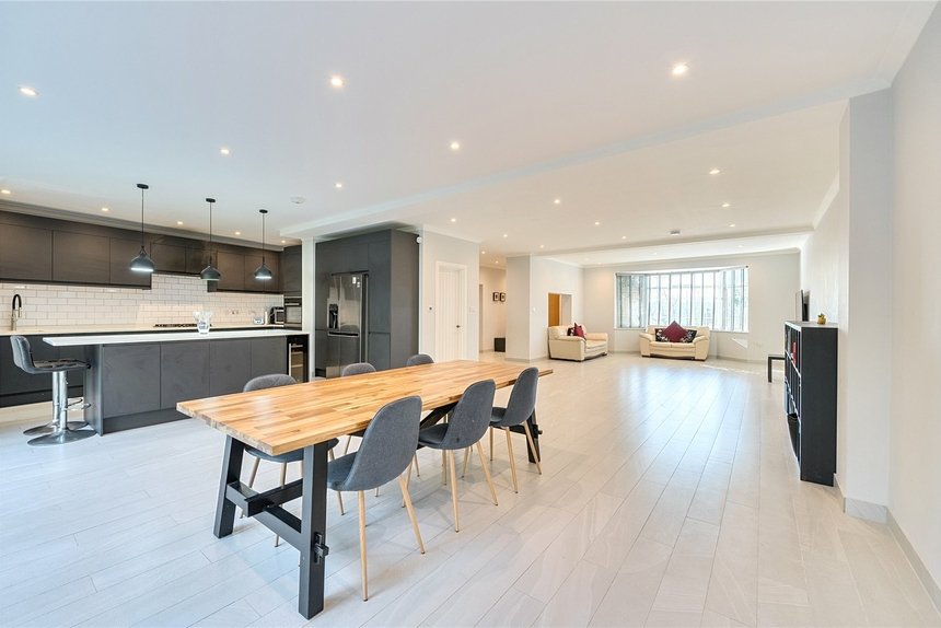under offer the beeches london 68089 - Gibbs Gillespie