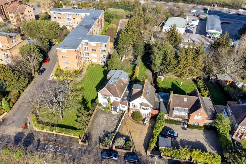 under offer the beeches london 68089 - Gibbs Gillespie