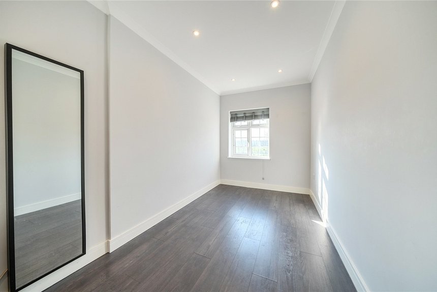 under offer the beeches london 68089 - Gibbs Gillespie