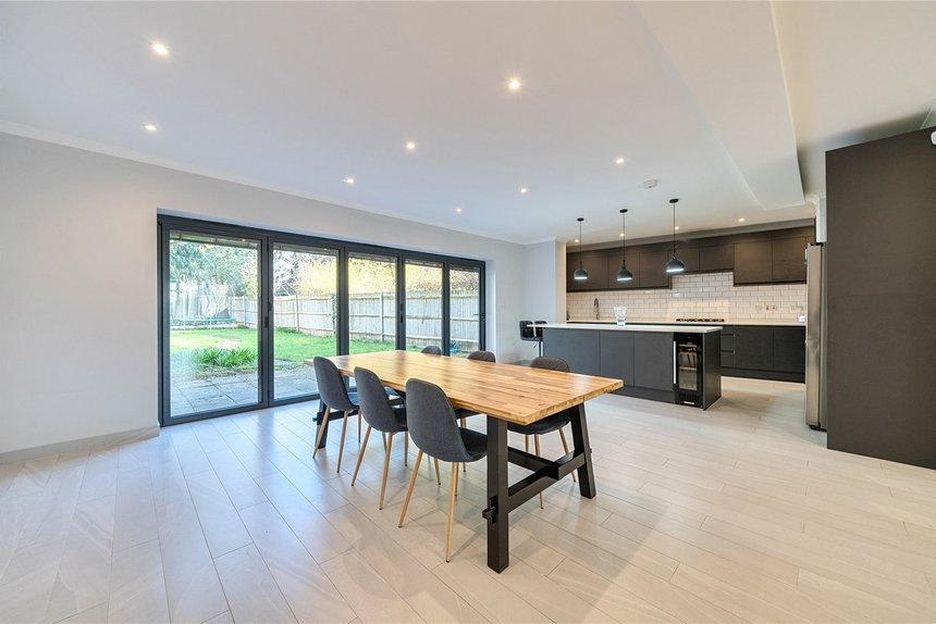 under offer the beeches london 68089 - Gibbs Gillespie