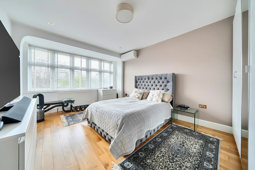 for sale delamere road london 68159 - Gibbs Gillespie