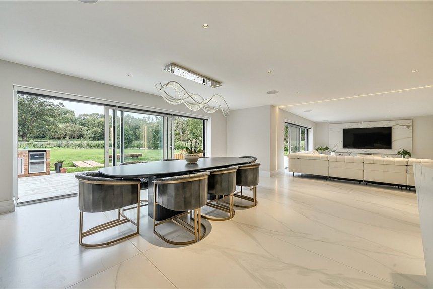 for sale chalfont park london 68585 - Gibbs Gillespie