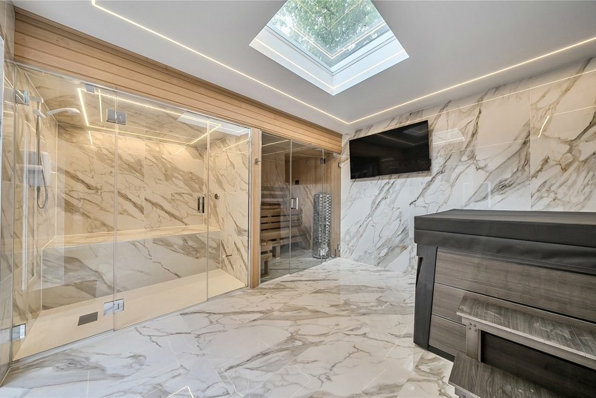 for sale chalfont park london 68585 - Gibbs Gillespie